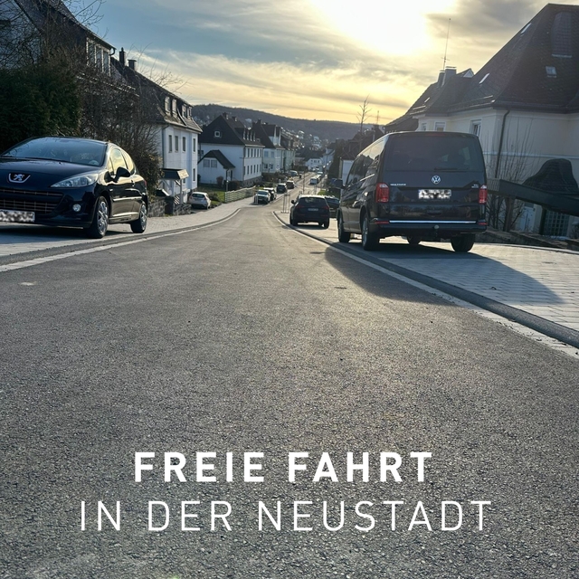 Freie Fahrt in der Neustadt!
Die Grafenstraße, Wu ...