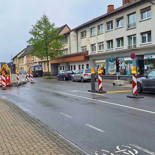 ? Update Hüsten Bahnhofstraße ?
Die Bauarbeiten s ...