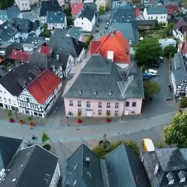 Bock auf Bildung? Werde ein Teil im #teamarnsberg  ...