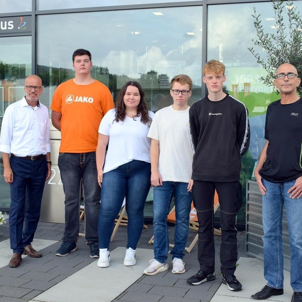 Herzlich willkommen Marc, Pauline, Nico und Bastia ...