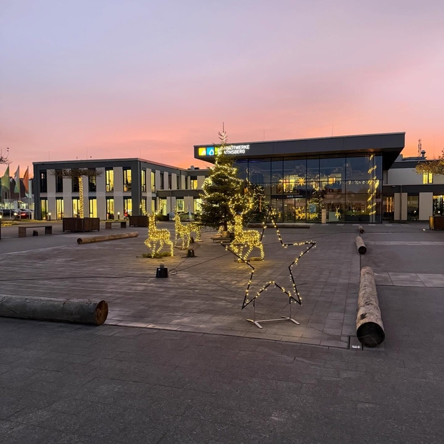 Wir lieben unseren weihnachtlichen Campus??✨
Wir  ...