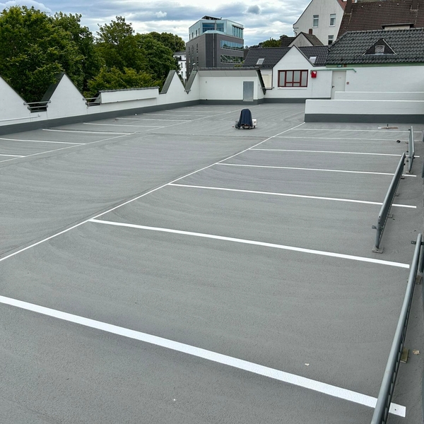    Neheim: Sanierung Trilux Parkaus
Wir hatten ...