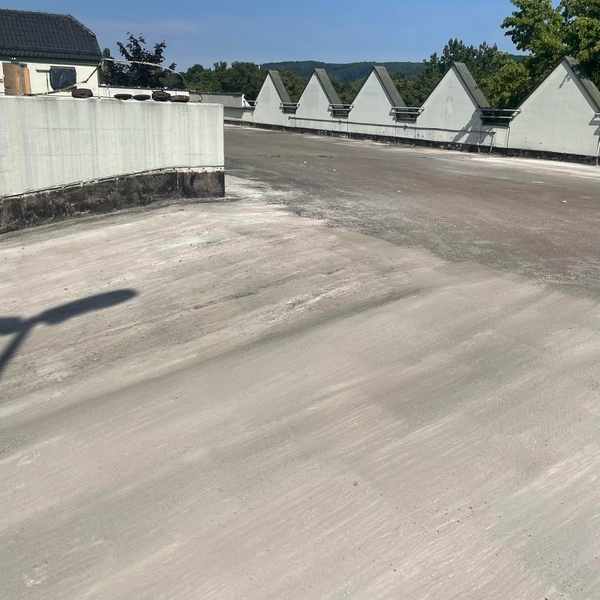 ? Trilux Sanierung?
In Woche 3 ging es etwas ruh ...