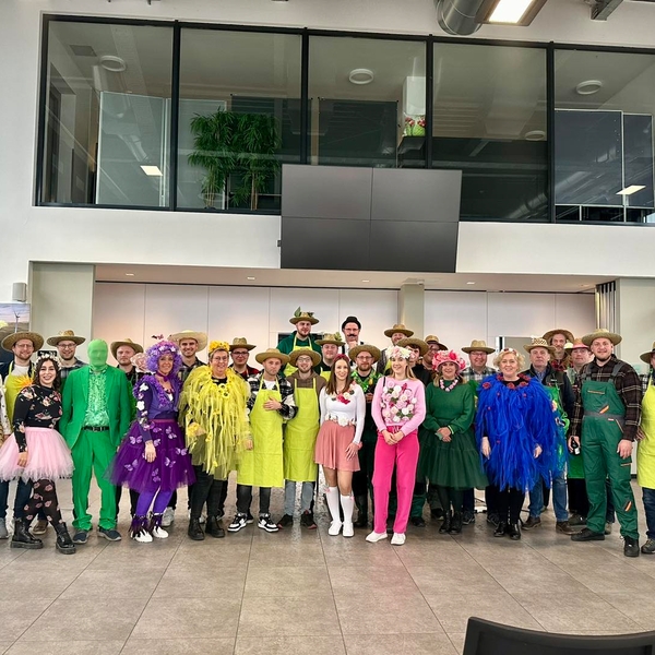 Arnsberg Helau! ?
Taucht ein in unsere blühende  ...